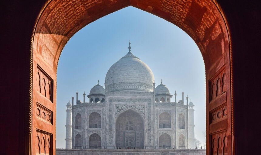 Discover the Golden Triangle of India: Delhi, Agra & Jaipur